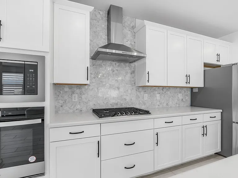 13303 W Eagle Feather Rd — Photo 3