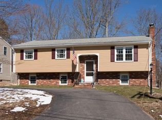 29 Calvin Rd, North Attleboro, MA 02760