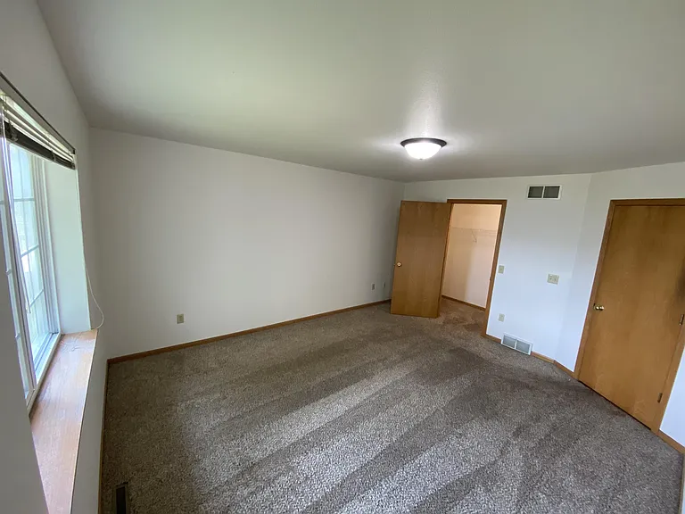 5719 Lake Edge Rd — Photo 5