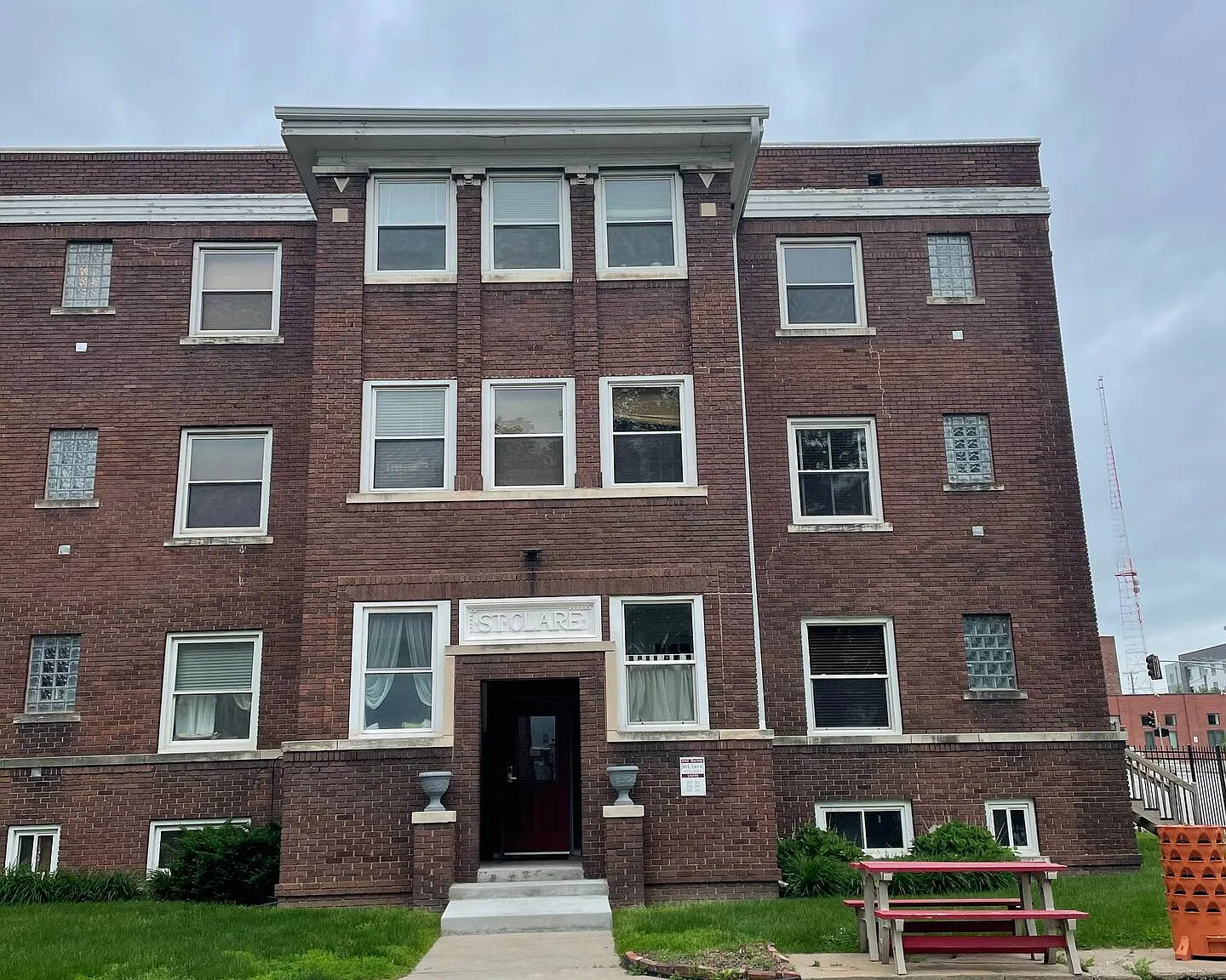 1 bed, 650 sqft, $1,200 — Photo 1