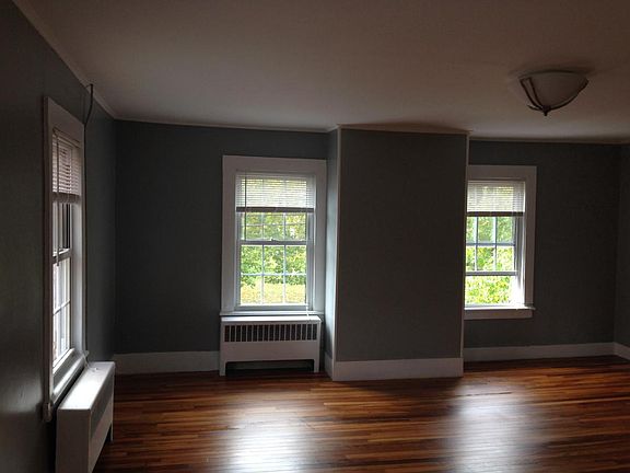 5th image of 58 Golden Hill Ave