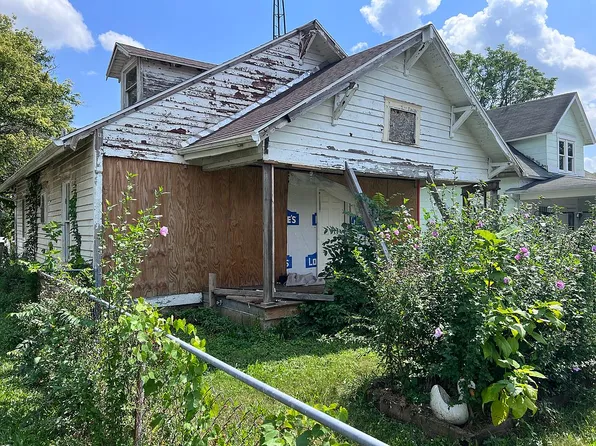 1604 N Elm St, Muncie, IN 47303