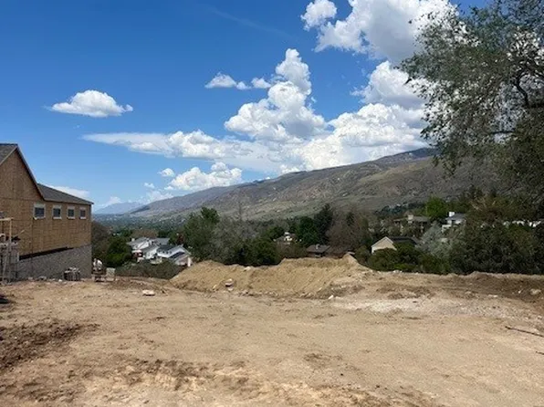 795 E Abby Ln, Bountiful, UT 84010