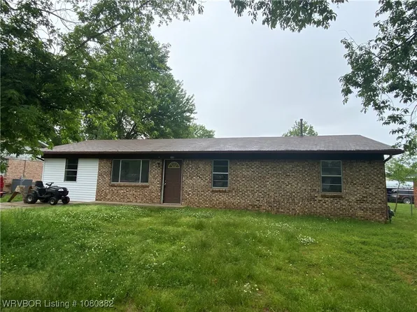 614 N School St, Charleston, AR 72933