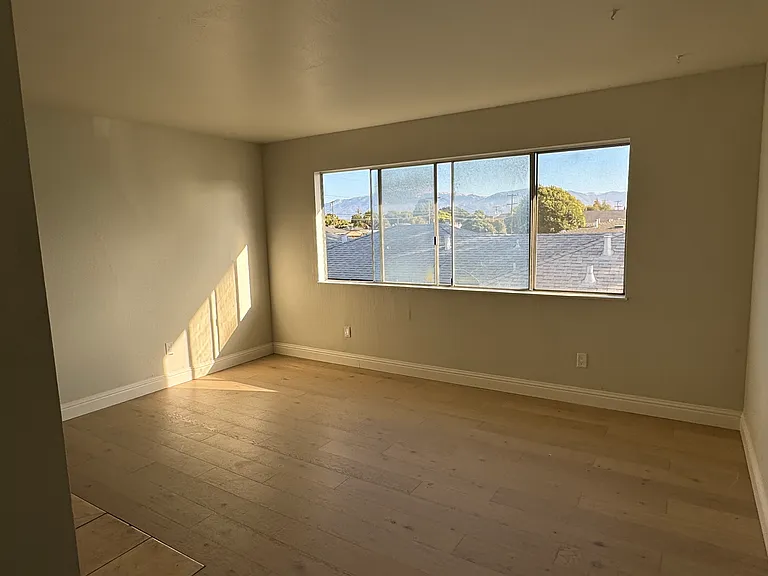 1031 Pajaro St #C — Photo 5
