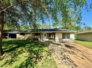 7010 Isabella Dr, Alexandria, LA 71301