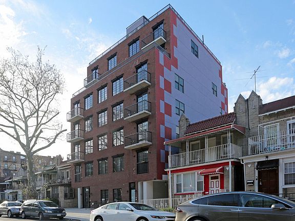 3rd image of 264 Sullivan Pl #5EA