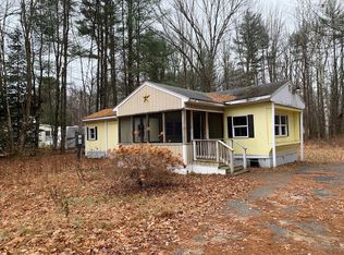 24 Autumn St, Buxton, ME 04093