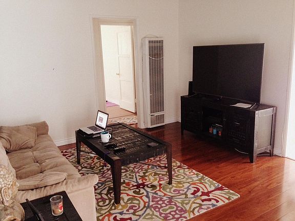 4th image of 3962 Dove St