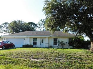 367 Claridge Cir, Lehigh Acres, FL 33974