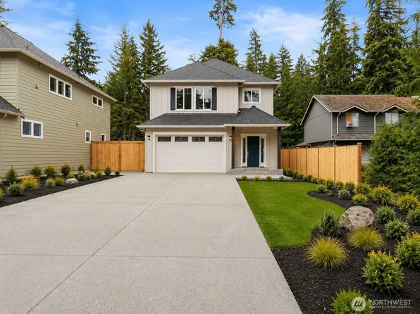 4132 Lakeview Avenue NW, Bremerton, WA 98312