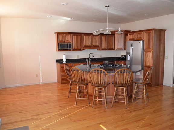 3rd image of 2112 Bruce Mountain Dr