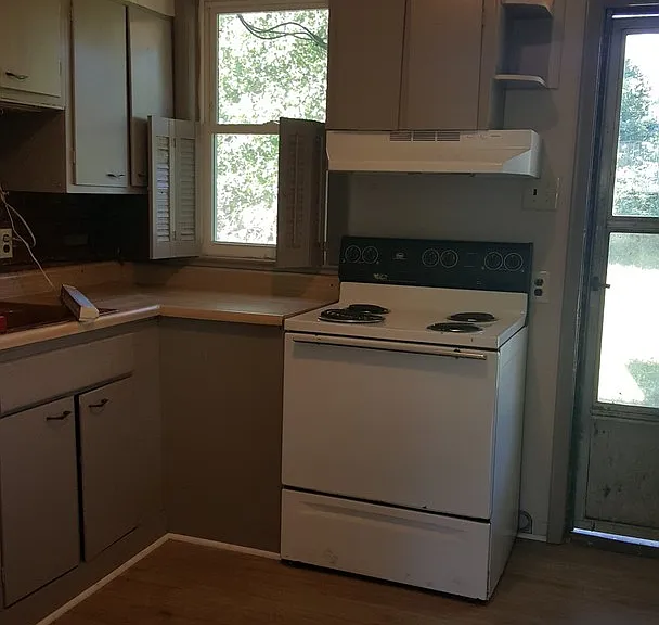 9361 Morgan St — Photo 2