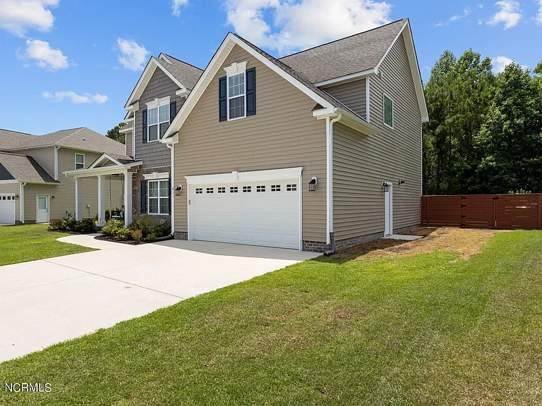 411 Palisades Way — Photo 4