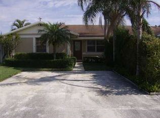 4641 Arthur St, Palm Beach Gardens, FL 33418