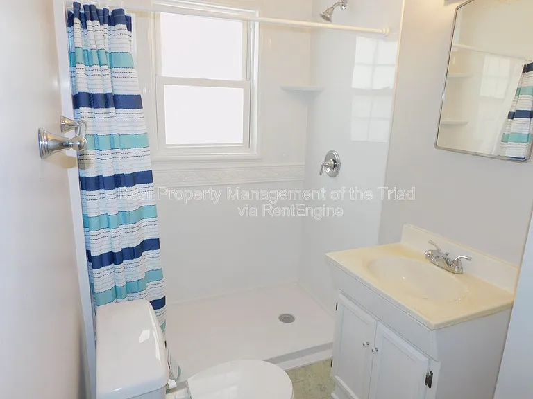 2644 Walker Ave #B — Photo 12
