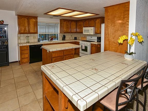 4th image of 14675 Coolglen Dr