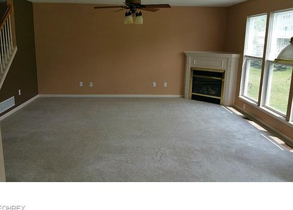 5th image of 2292 Becket Cir