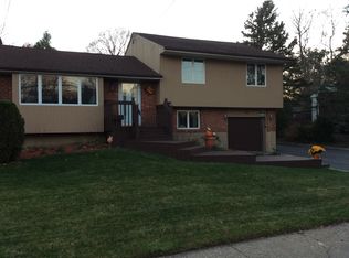 66 Miller Blvd, Syosset, NY 11791