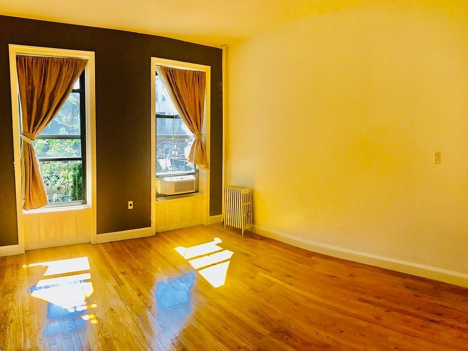 1st image of 12 Douglass St #2