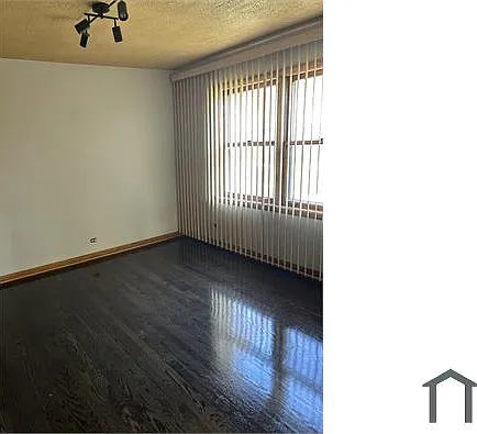 10800 S King Dr #1 — Photo 2