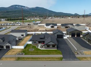 8165 W Splitrail Ave, Rathdrum, ID 83858