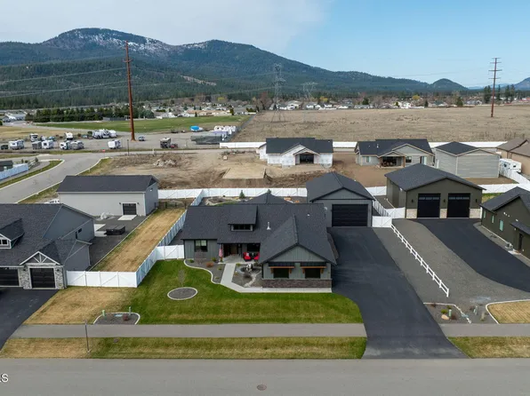 8165 W Splitrail Ave, Rathdrum, ID 83858