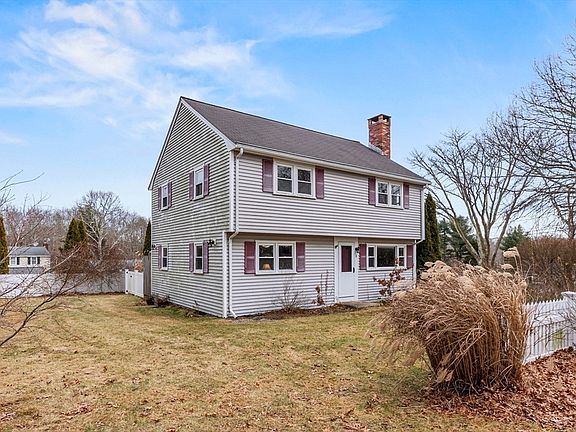 4th image of 8 Driftwood Ln
