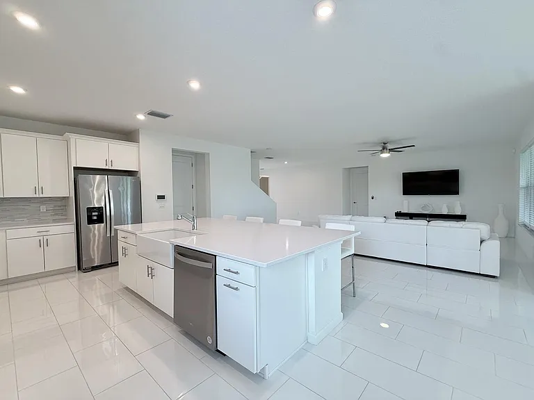 10710 SW Hensley St — Photo 9