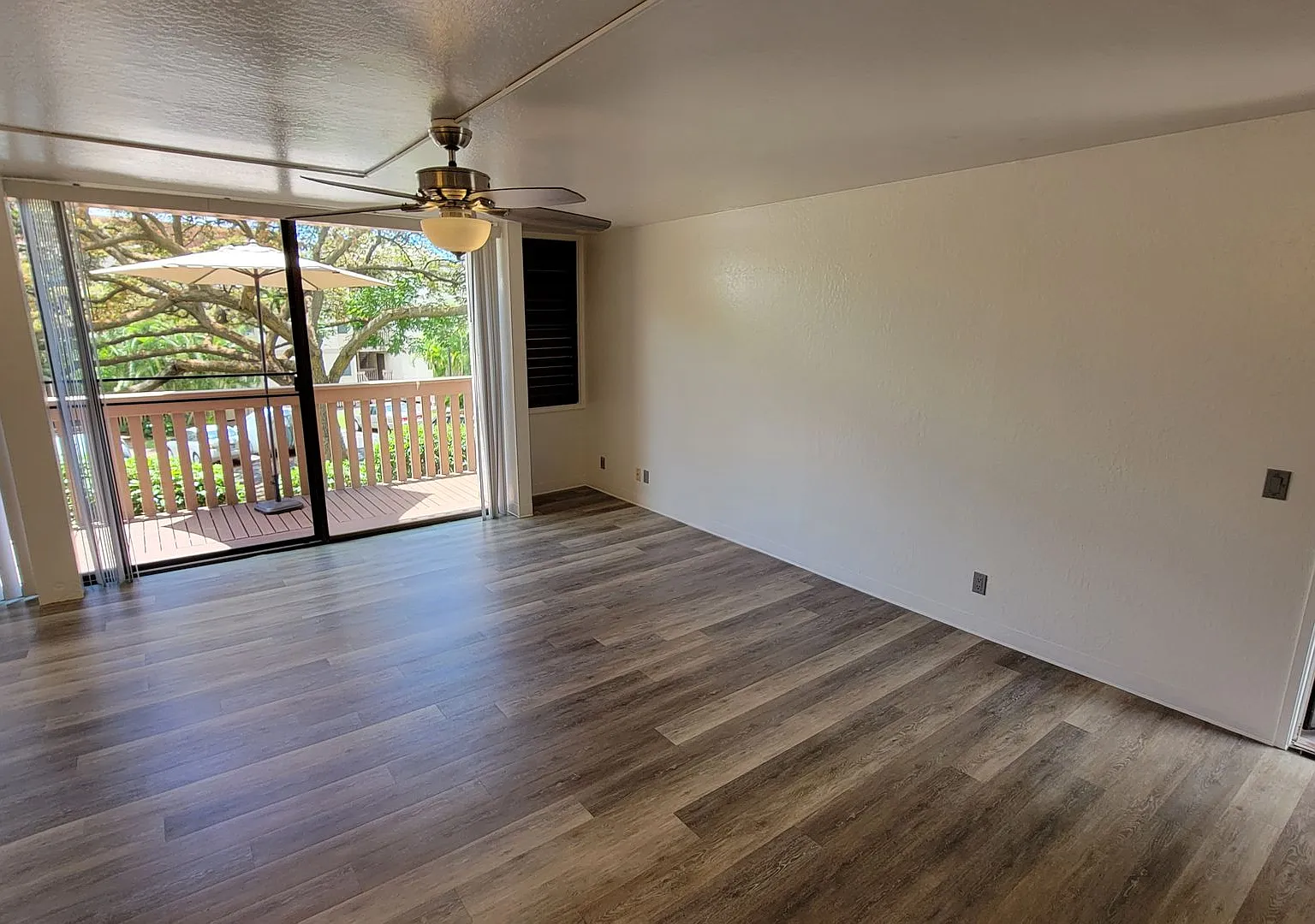 Luxury 2 Bedroom Home in Gated Makaha Valley Plantation. — Photo 4