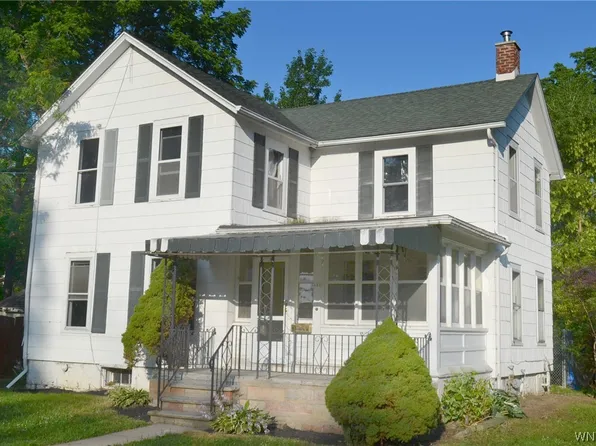 635 2nd St, Youngstown, NY 14174