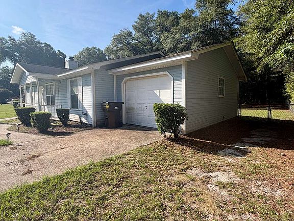 2nd image of 792 Old Newton Rd