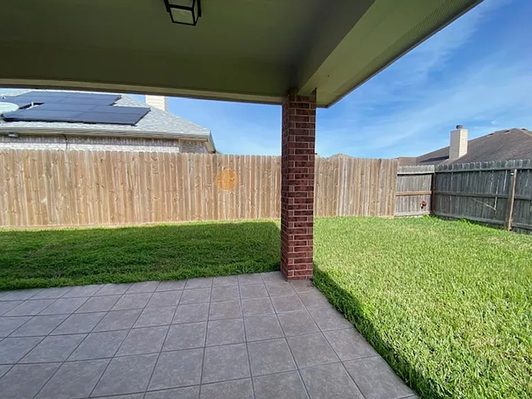 8226 Excalibur Rd — Photo 33