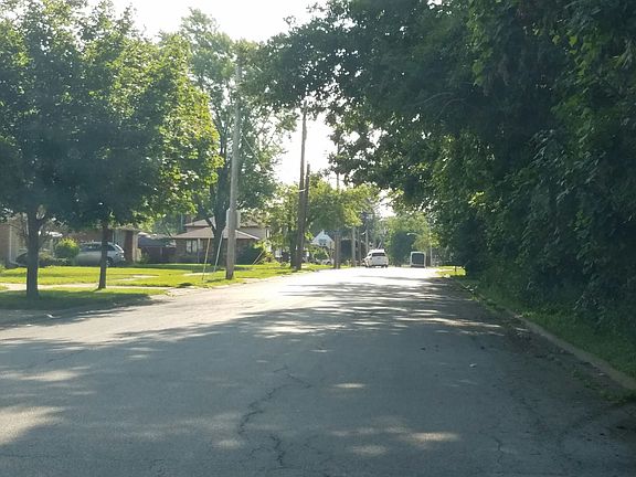 5th image of 15752 Church Dr