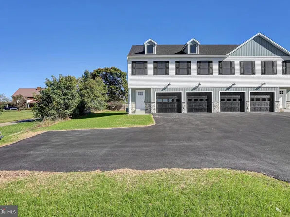 3617 Buchanan Trl W, Greencastle, PA 17225