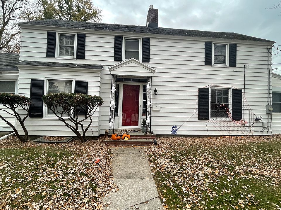 1st image of 901 Salt Springs Rd