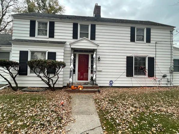 901 Salt Springs Rd, Syracuse, NY 13224