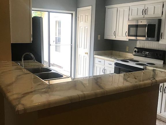 5th image of 7621 Greengage Dr