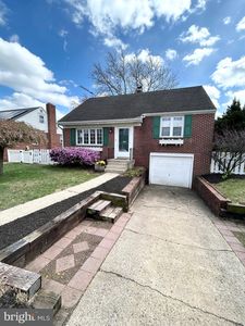 30 Darlin Dr, Reading, PA, 19609