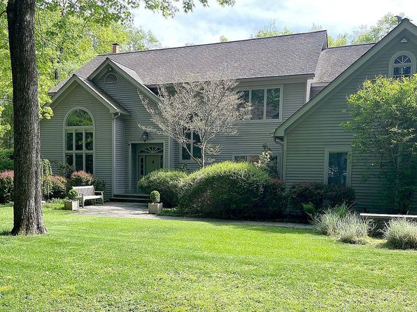 117 Stonehedge Ln