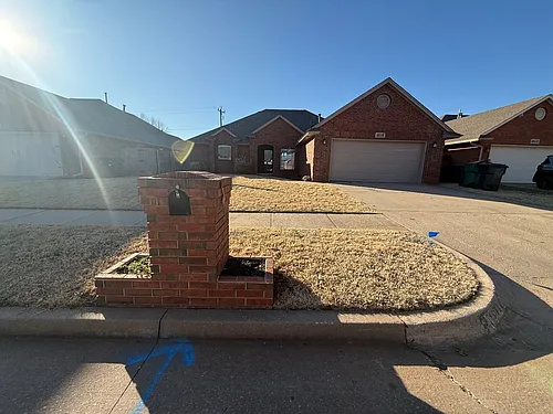 18509 Chestnut Oak Dr Photo 1