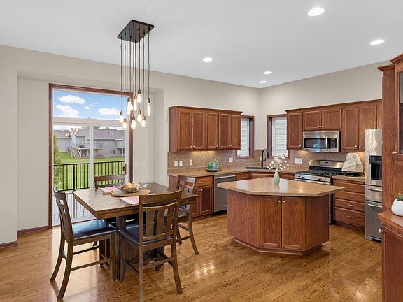 4th image of 19350 Canby Ct