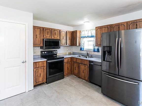 2nd image of 755 Islamorada Dr