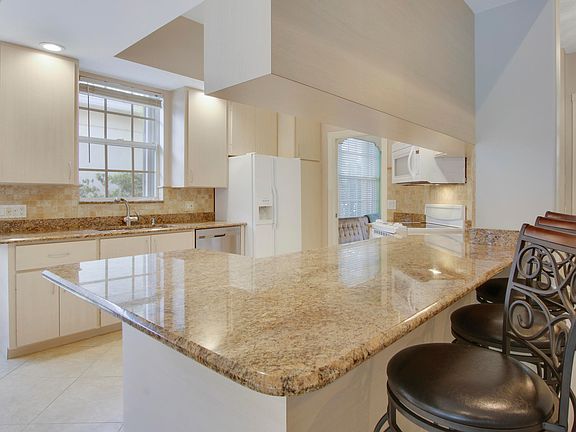 5th image of 435 Kelsey Park Dr