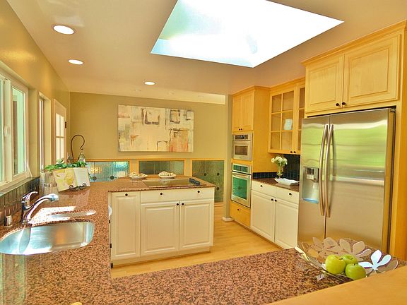 5th image of 4197 Huerfano Ave