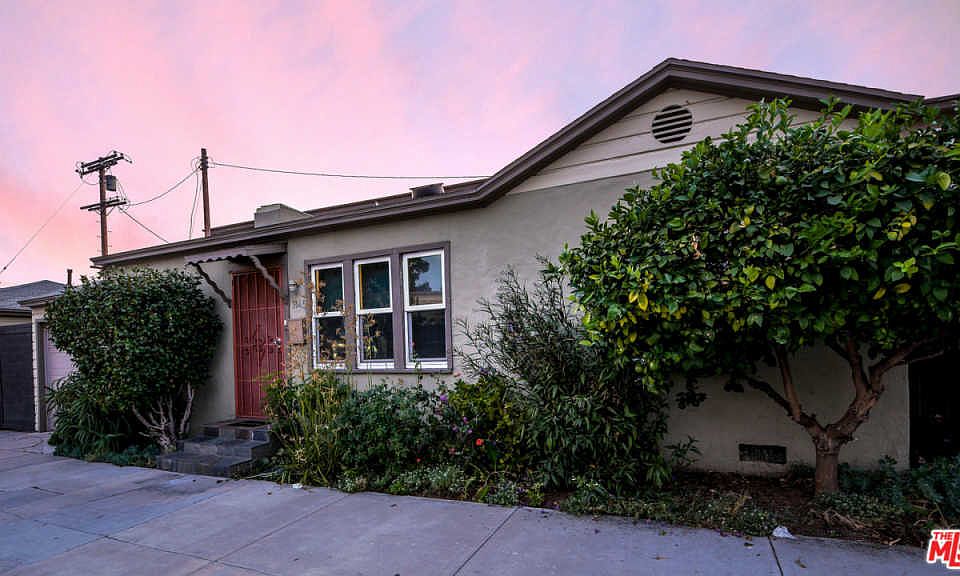 1st image of 1139 N Cole Ave