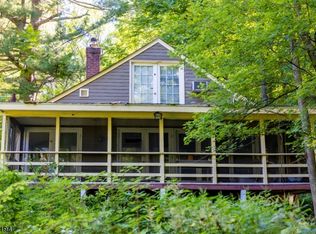 50 Vail Dr, Newton, NJ 07860