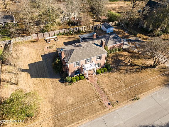 4th image of 126 Rooks Dr