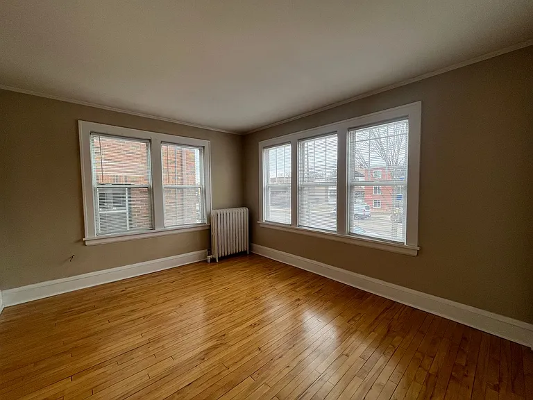 1756 Grand Ave — Photo 21