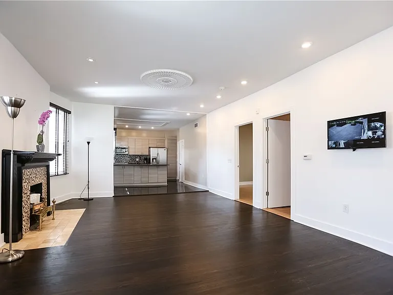 71 Rutgers St — Photo 12